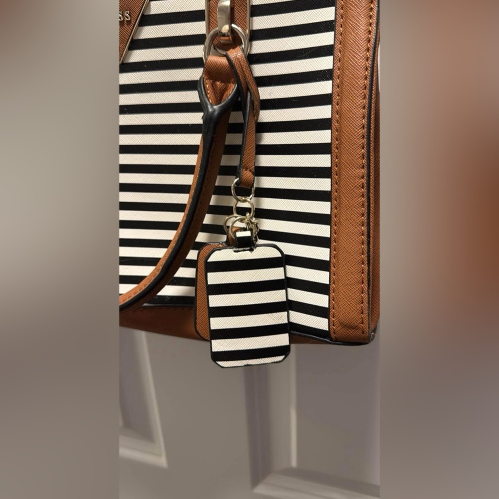 GUESS Striped Purse - Picture 2 of 9